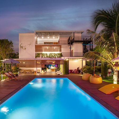 The Modeva Hotel Kanchanaburi Exterior photo
