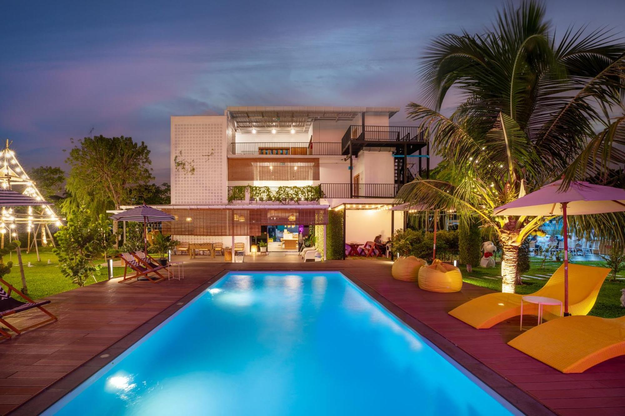 The Modeva Hotel Kanchanaburi Exterior photo